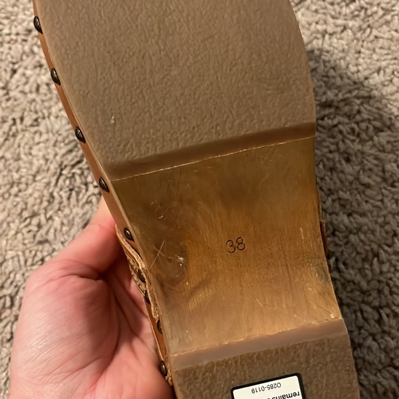 Isabel Marant clogs in very good condition. - Picture 6 of 7